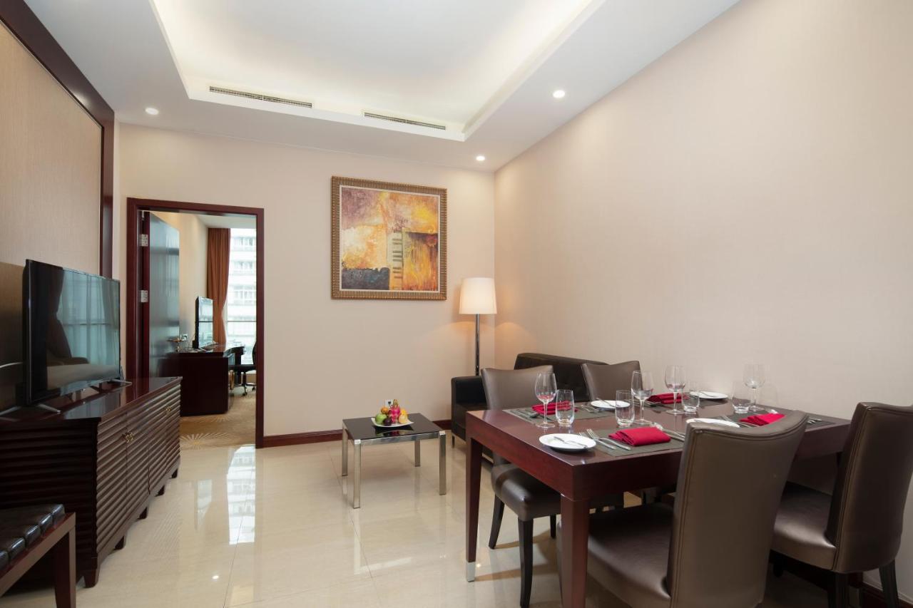 Doubletree By Hilton Shanghai Jing'An Bagian luar foto